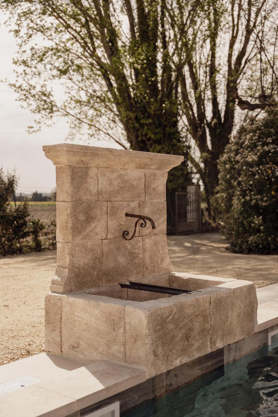 Villa La Ferme Du 645 à Entraigues-sur-la-Sorgue Extérieur photo
