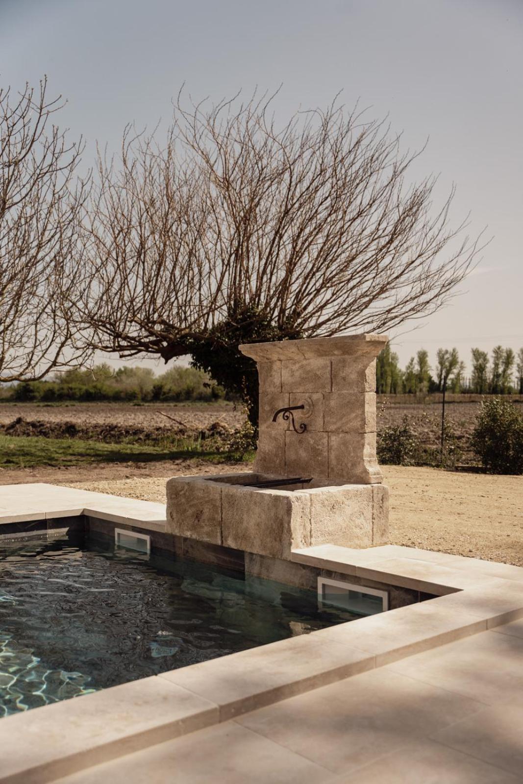 Villa La Ferme Du 645 à Entraigues-sur-la-Sorgue Extérieur photo